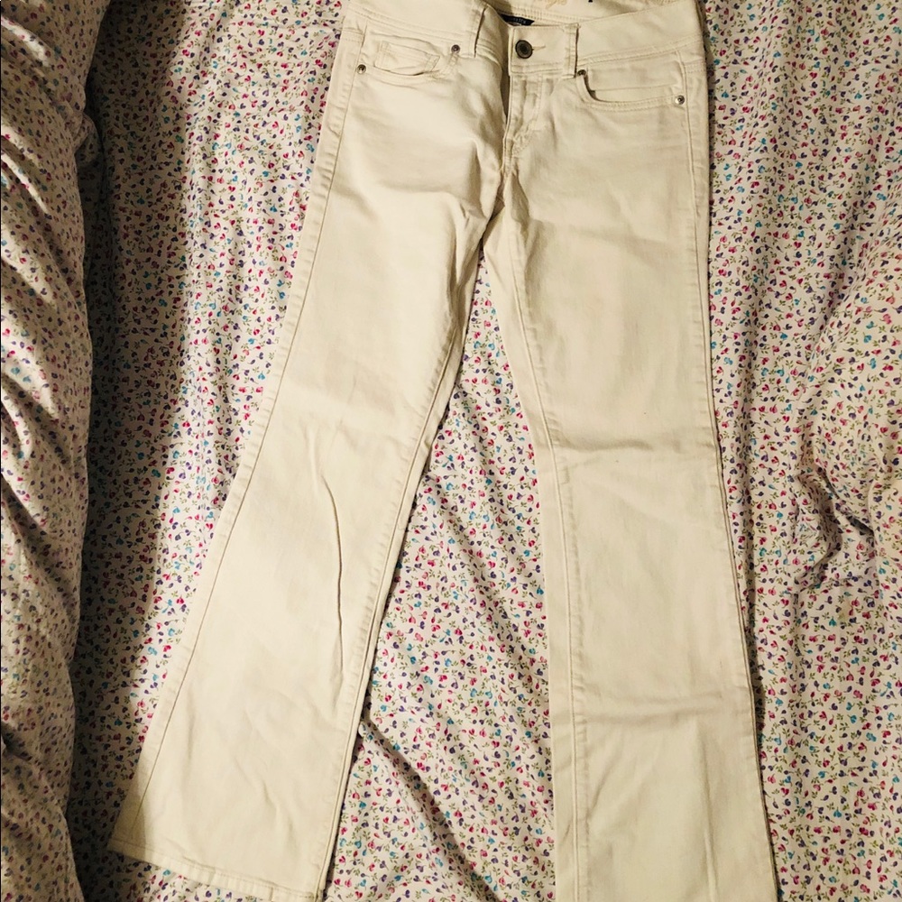 American Eagle original boot white jeans